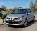 Серый Рено Клио, объемом двигателя 1.2 л и пробегом 156 тыс. км за 4499 $, фото 1 на Automoto.ua