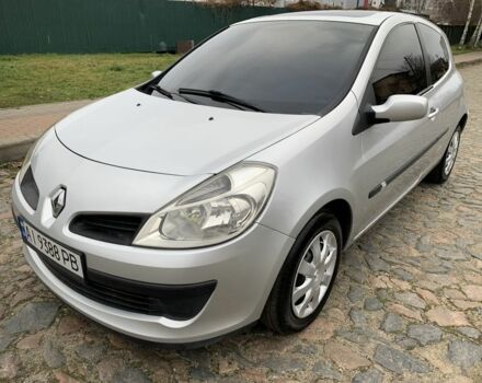 Сірий Рено Кліо, об'ємом двигуна 1.1 л та пробігом 300 тис. км за 3850 $, фото 2 на Automoto.ua