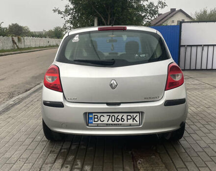 Серый Рено Клио, объемом двигателя 1.15 л и пробегом 31 тыс. км за 3500 $, фото 7 на Automoto.ua