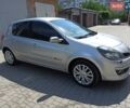 Серый Рено Клио, объемом двигателя 2 л и пробегом 220 тыс. км за 6499 $, фото 1 на Automoto.ua