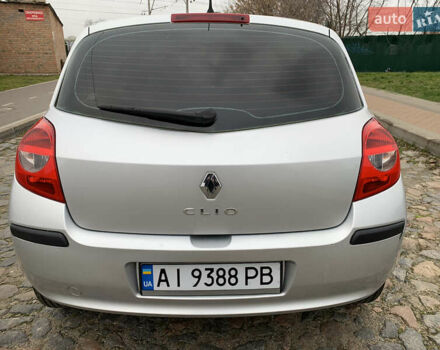 Сірий Рено Кліо, об'ємом двигуна 1.15 л та пробігом 300 тис. км за 3850 $, фото 4 на Automoto.ua