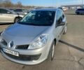 Серый Рено Клио, объемом двигателя 1.2 л и пробегом 65 тыс. км за 5999 $, фото 1 на Automoto.ua