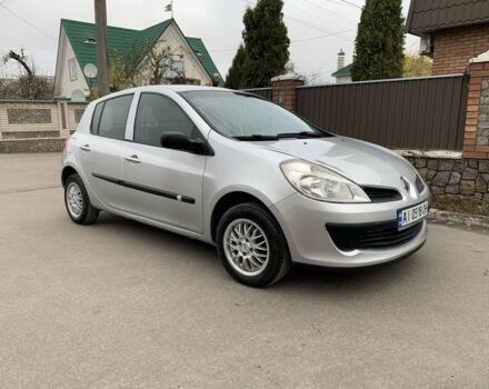 Серый Рено Клио, объемом двигателя 1.1 л и пробегом 180 тыс. км за 4900 $, фото 2 на Automoto.ua