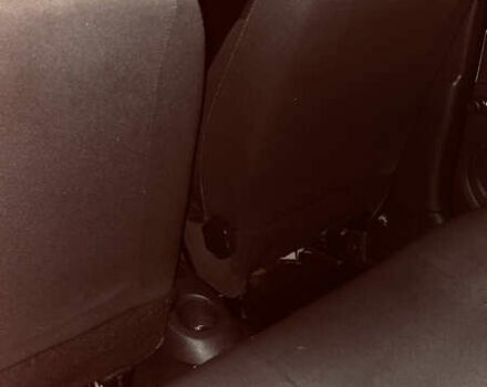 Сірий Рено Кліо, об'ємом двигуна 1.5 л та пробігом 291 тис. км за 6000 $, фото 11 на Automoto.ua