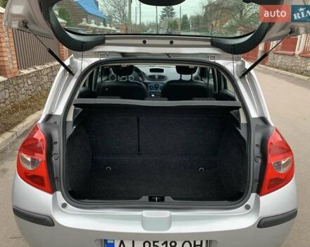 Серый Рено Клио, объемом двигателя 1.1 л и пробегом 180 тыс. км за 4900 $, фото 6 на Automoto.ua