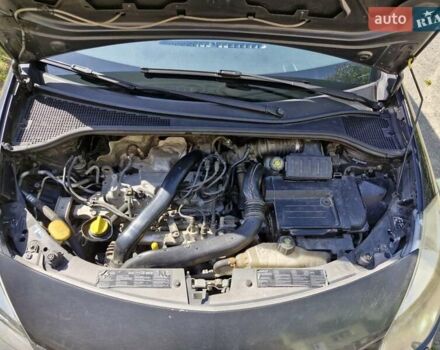 Сірий Рено Кліо, об'ємом двигуна 1.2 л та пробігом 175 тис. км за 5500 $, фото 24 на Automoto.ua