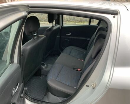 Серый Рено Клио, объемом двигателя 1.1 л и пробегом 180 тыс. км за 4900 $, фото 6 на Automoto.ua