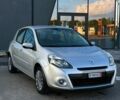 Серый Рено Клио, объемом двигателя 1.6 л и пробегом 212 тыс. км за 7499 $, фото 1 на Automoto.ua