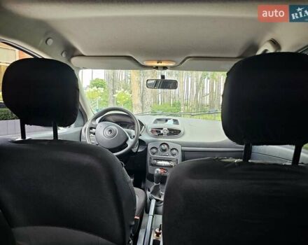 Сірий Рено Кліо, об'ємом двигуна 1.2 л та пробігом 193 тис. км за 5000 $, фото 3 на Automoto.ua