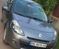 Сірий Рено Кліо, об'ємом двигуна 1.6 л та пробігом 157 тис. км за 7500 $, фото 1 на Automoto.ua
