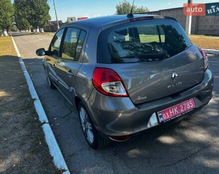 Серый Рено Клио, объемом двигателя 1.2 л и пробегом 180 тыс. км за 5500 $, фото 2 на Automoto.ua