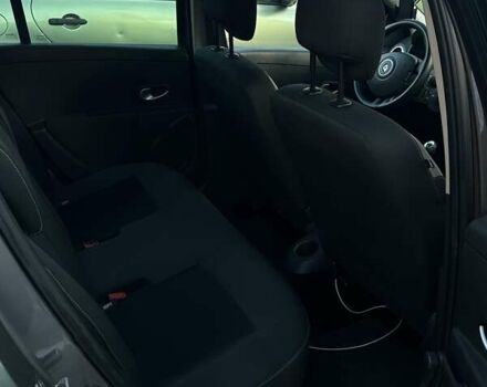 Сірий Рено Кліо, об'ємом двигуна 1.46 л та пробігом 265 тис. км за 5600 $, фото 5 на Automoto.ua