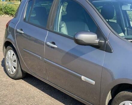 Сірий Рено Кліо, об'ємом двигуна 1.5 л та пробігом 260 тис. км за 5600 $, фото 8 на Automoto.ua