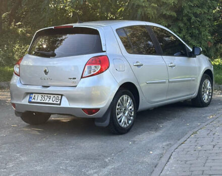 Серый Рено Клио, объемом двигателя 1.46 л и пробегом 213 тыс. км за 5290 $, фото 4 на Automoto.ua