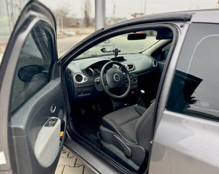 Сірий Рено Кліо, об'ємом двигуна 1.46 л та пробігом 237 тис. км за 4999 $, фото 7 на Automoto.ua