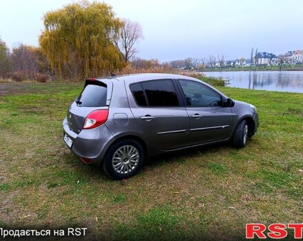 Серый Рено Клио, объемом двигателя 1.5 л и пробегом 279 тыс. км за 5200 $, фото 4 на Automoto.ua