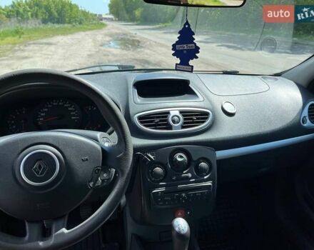 Серый Рено Клио, объемом двигателя 1.5 л и пробегом 208 тыс. км за 4999 $, фото 8 на Automoto.ua