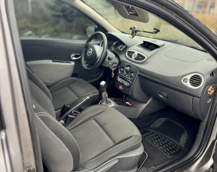 Сірий Рено Кліо, об'ємом двигуна 1.46 л та пробігом 237 тис. км за 4999 $, фото 14 на Automoto.ua