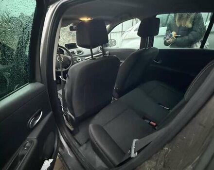 Сірий Рено Кліо, об'ємом двигуна 1.5 л та пробігом 233 тис. км за 4555 $, фото 16 на Automoto.ua