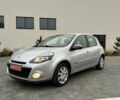 Серый Рено Клио, объемом двигателя 1.6 л и пробегом 143 тыс. км за 8200 $, фото 1 на Automoto.ua