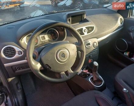 Сірий Рено Кліо, об'ємом двигуна 1.5 л та пробігом 233 тис. км за 4555 $, фото 1 на Automoto.ua