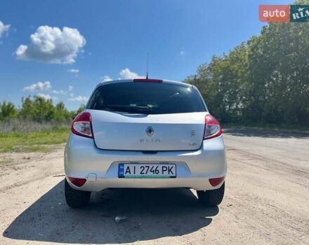 Серый Рено Клио, объемом двигателя 1.5 л и пробегом 208 тыс. км за 4999 $, фото 5 на Automoto.ua