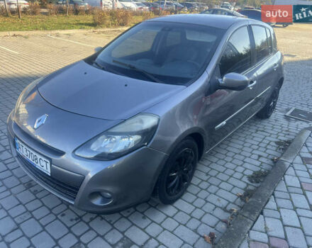 Серый Рено Клио, объемом двигателя 1.46 л и пробегом 279 тыс. км за 4750 $, фото 15 на Automoto.ua