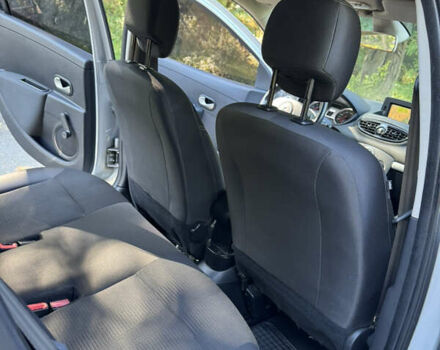 Серый Рено Клио, объемом двигателя 1.46 л и пробегом 213 тыс. км за 5290 $, фото 21 на Automoto.ua