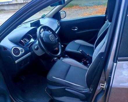 Серый Рено Клио, объемом двигателя 1.5 л и пробегом 279 тыс. км за 5200 $, фото 6 на Automoto.ua