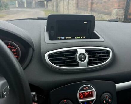 Сірий Рено Кліо, об'ємом двигуна 1.5 л та пробігом 233 тис. км за 4555 $, фото 18 на Automoto.ua