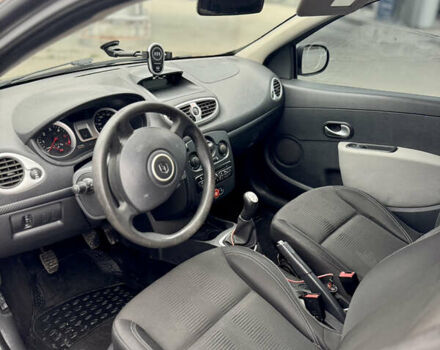 Сірий Рено Кліо, об'ємом двигуна 1.46 л та пробігом 237 тис. км за 4999 $, фото 8 на Automoto.ua