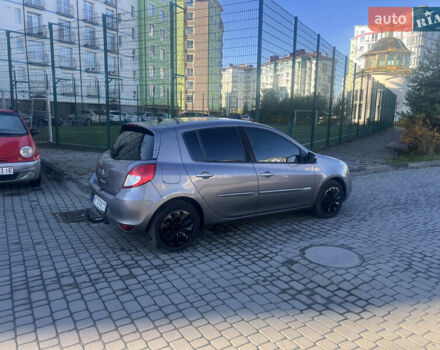 Серый Рено Клио, объемом двигателя 1.46 л и пробегом 279 тыс. км за 4750 $, фото 4 на Automoto.ua