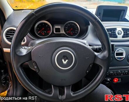 Серый Рено Клио, объемом двигателя 1.5 л и пробегом 279 тыс. км за 5200 $, фото 8 на Automoto.ua