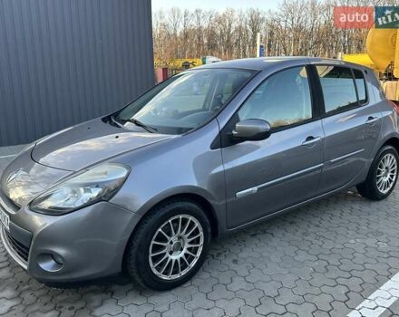 Сірий Рено Кліо, об'ємом двигуна 1.46 л та пробігом 265 тис. км за 5600 $, фото 3 на Automoto.ua