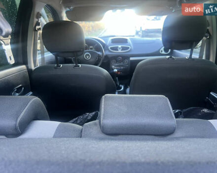 Серый Рено Клио, объемом двигателя 1.46 л и пробегом 279 тыс. км за 4750 $, фото 6 на Automoto.ua