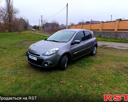 Серый Рено Клио, объемом двигателя 1.5 л и пробегом 279 тыс. км за 5200 $, фото 1 на Automoto.ua