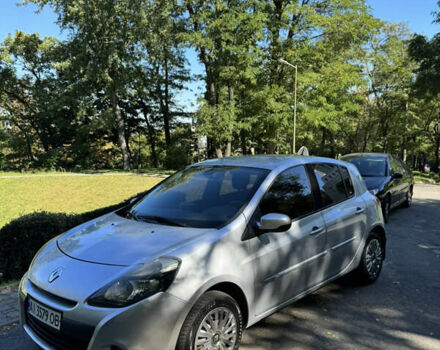 Серый Рено Клио, объемом двигателя 1.46 л и пробегом 213 тыс. км за 5290 $, фото 8 на Automoto.ua