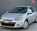 Серый Рено Клио, объемом двигателя 1.6 л и пробегом 213 тыс. км за 7999 $, фото 1 на Automoto.ua