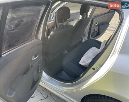 Сірий Рено Кліо, об'ємом двигуна 1.46 л та пробігом 185 тис. км за 5200 $, фото 12 на Automoto.ua