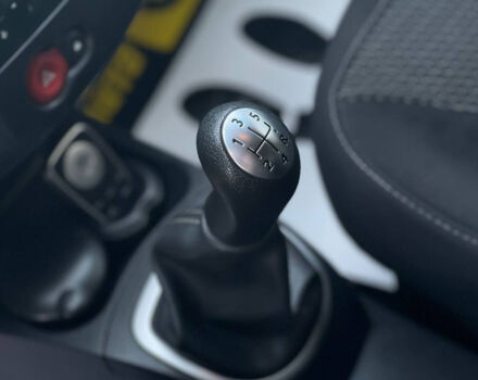 Серый Рено Клио, объемом двигателя 1.2 л и пробегом 111 тыс. км за 5800 $, фото 14 на Automoto.ua