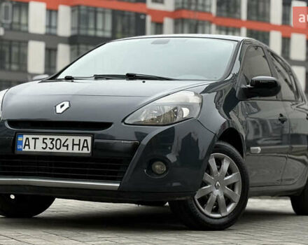 Серый Рено Клио, объемом двигателя 1.5 л и пробегом 243 тыс. км за 5650 $, фото 4 на Automoto.ua