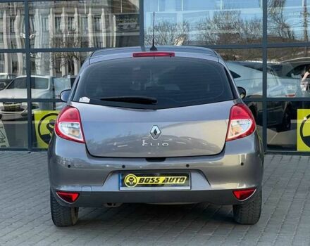 Серый Рено Клио, объемом двигателя 1.2 л и пробегом 116 тыс. км за 6000 $, фото 4 на Automoto.ua