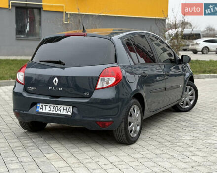 Серый Рено Клио, объемом двигателя 1.5 л и пробегом 243 тыс. км за 5650 $, фото 12 на Automoto.ua