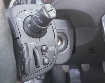 Серый Рено Клио, объемом двигателя 1.15 л и пробегом 174 тыс. км за 5600 $, фото 11 на Automoto.ua