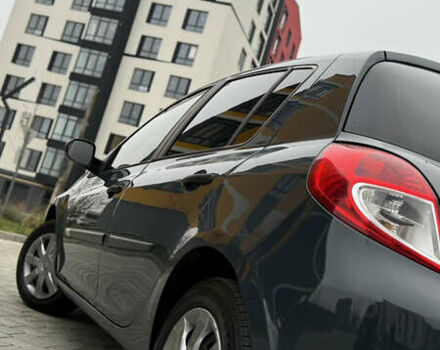 Серый Рено Клио, объемом двигателя 1.5 л и пробегом 243 тыс. км за 5650 $, фото 17 на Automoto.ua