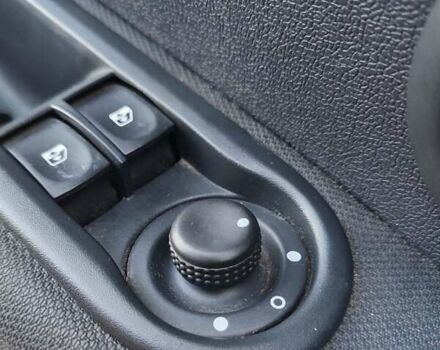 Серый Рено Клио, объемом двигателя 1.15 л и пробегом 174 тыс. км за 5600 $, фото 13 на Automoto.ua