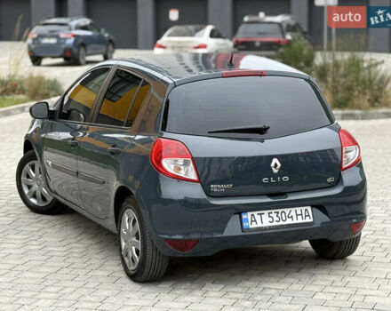Серый Рено Клио, объемом двигателя 1.5 л и пробегом 243 тыс. км за 5650 $, фото 11 на Automoto.ua