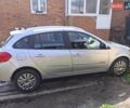 Серый Рено Клио, объемом двигателя 1.1 л и пробегом 160 тыс. км за 5600 $, фото 2 на Automoto.ua