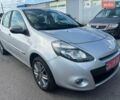 Серый Рено Клио, объемом двигателя 1.6 л и пробегом 165 тыс. км за 6999 $, фото 5 на Automoto.ua