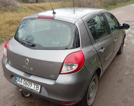 Серый Рено Клио, объемом двигателя 1.46 л и пробегом 352 тыс. км за 3500 $, фото 3 на Automoto.ua